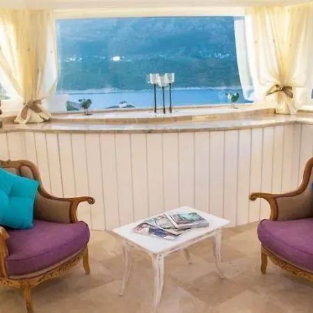 Hotell La Salvia 3*